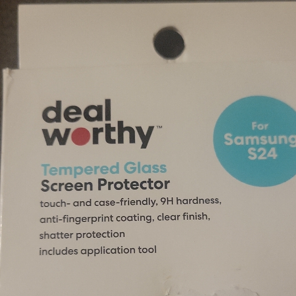 White Screen Protector - Picture 2 of 7